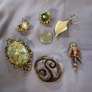 Vintage brooches